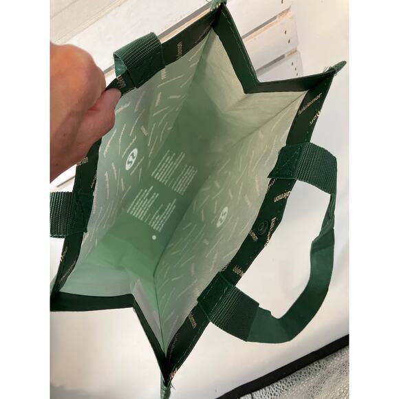 LULULEMON BLACK WAIST BELT BAG WITH GREEN SHOPPING TOTE - Picture 15 of 16